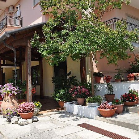 L' Aia Antica Bed & Breakfast Veroli Exterior photo